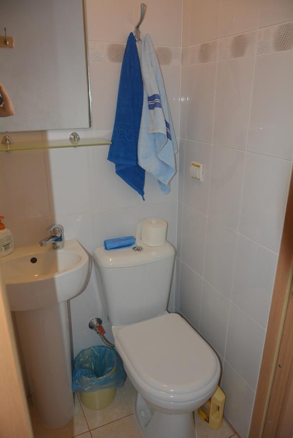Guesthouse "Nakvyne Pas Zveja" Nagliu Street Nida Exteriör bild
