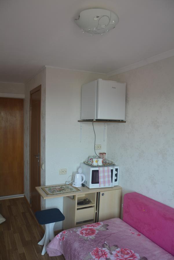 Guesthouse "Nakvyne Pas Zveja" Nagliu Street Nida Exteriör bild